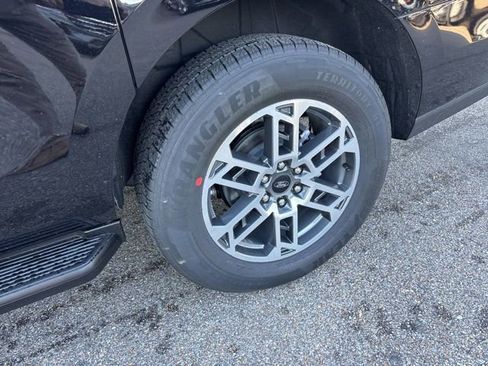 New 2026 Ford Expedition Max Active RWD image 4