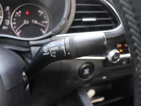 Used 2019 MAZDA MAZDA3 Sedan image 26