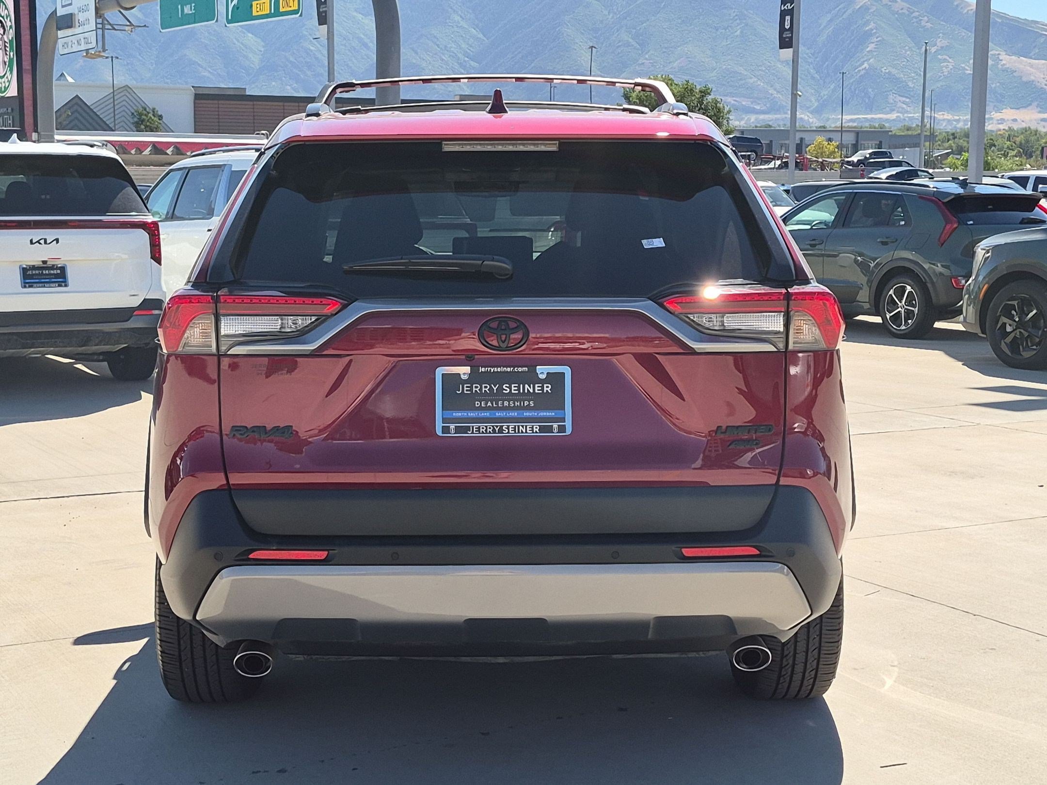 Used 2025 Toyota RAV4 Limited w/ Advanced Technology Package AWD/4WD image 5