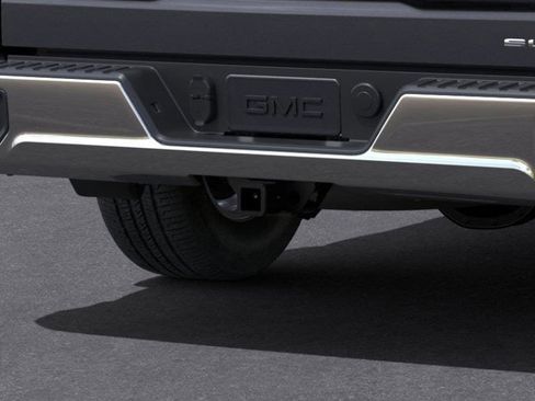 Used 2025 GMC Sierra 1500 SLE image 14