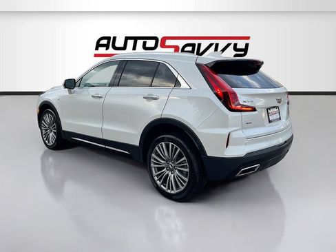 Used 2025 Cadillac XT4 Premium Luxury w/ Technology Package AWD/4WD image 5