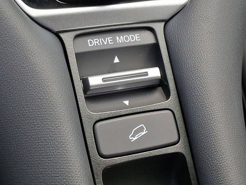 Certified 2026 Honda HR-V EX-L image 26