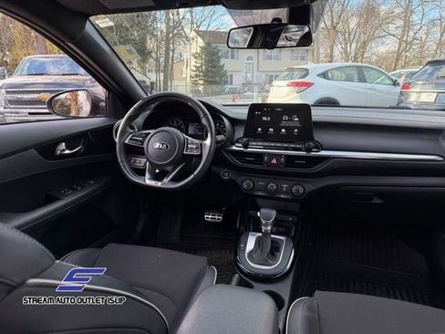 Used 2020 Kia Forte GT-Line w/ GT-Line Premium Package image 21