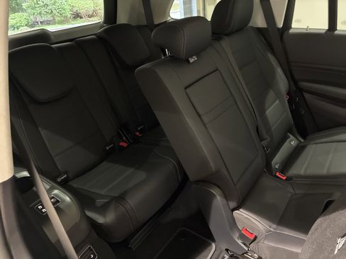 New 2026 Mercedes-Benz GLS 450 4MATIC image 19