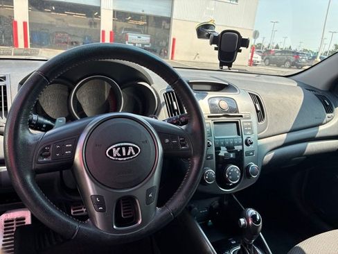Used 2011 Kia Forte SX FWD image 22