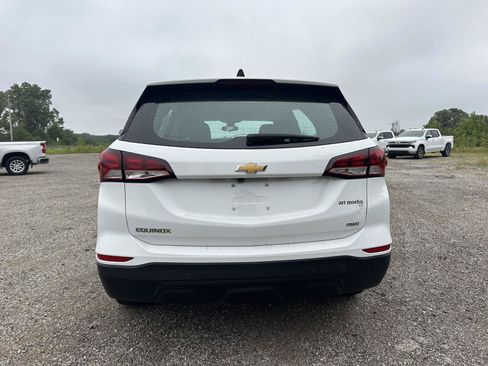 Used 2022 Chevrolet Equinox LS w/ Driver Confidence II Package AWD/4WD image 6