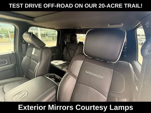 New 2026 RAM 2500 Laramie AWD/4WD image 24