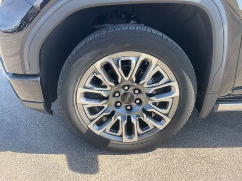 Used 2023 GMC Sierra 1500 Denali Ultimate image 10