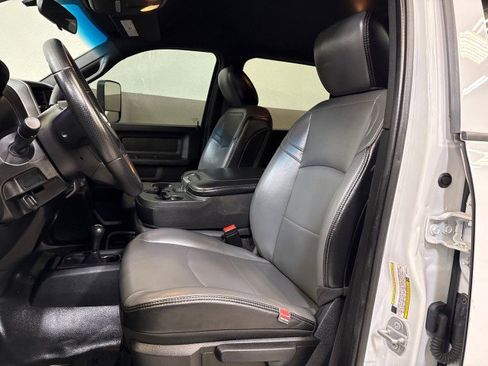 Used 2021 RAM 3500 Tradesman w/ Chrome Appearance Group image 14