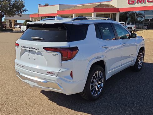 New 2026 GMC Terrain Denali w/ LPO, Floor Liner Package image 4