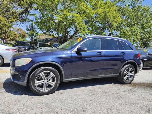 Used 2017 Mercedes-Benz GLC 300 image 3