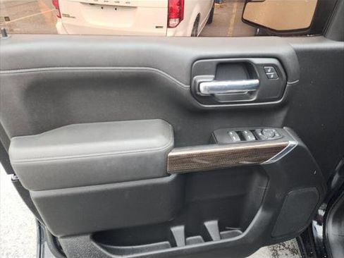 Used 2020 Chevrolet Silverado 1500 LT image 13