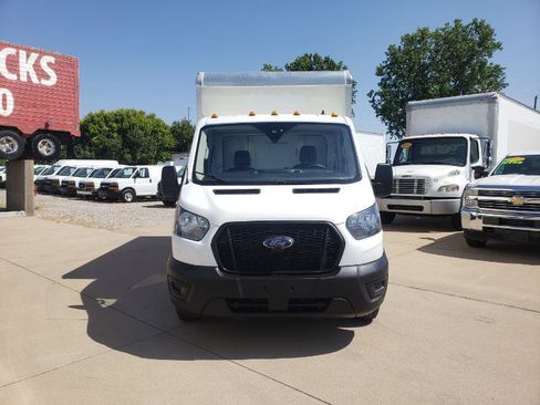 Used 2022 Ford Transit 350 DRW RWD image 4