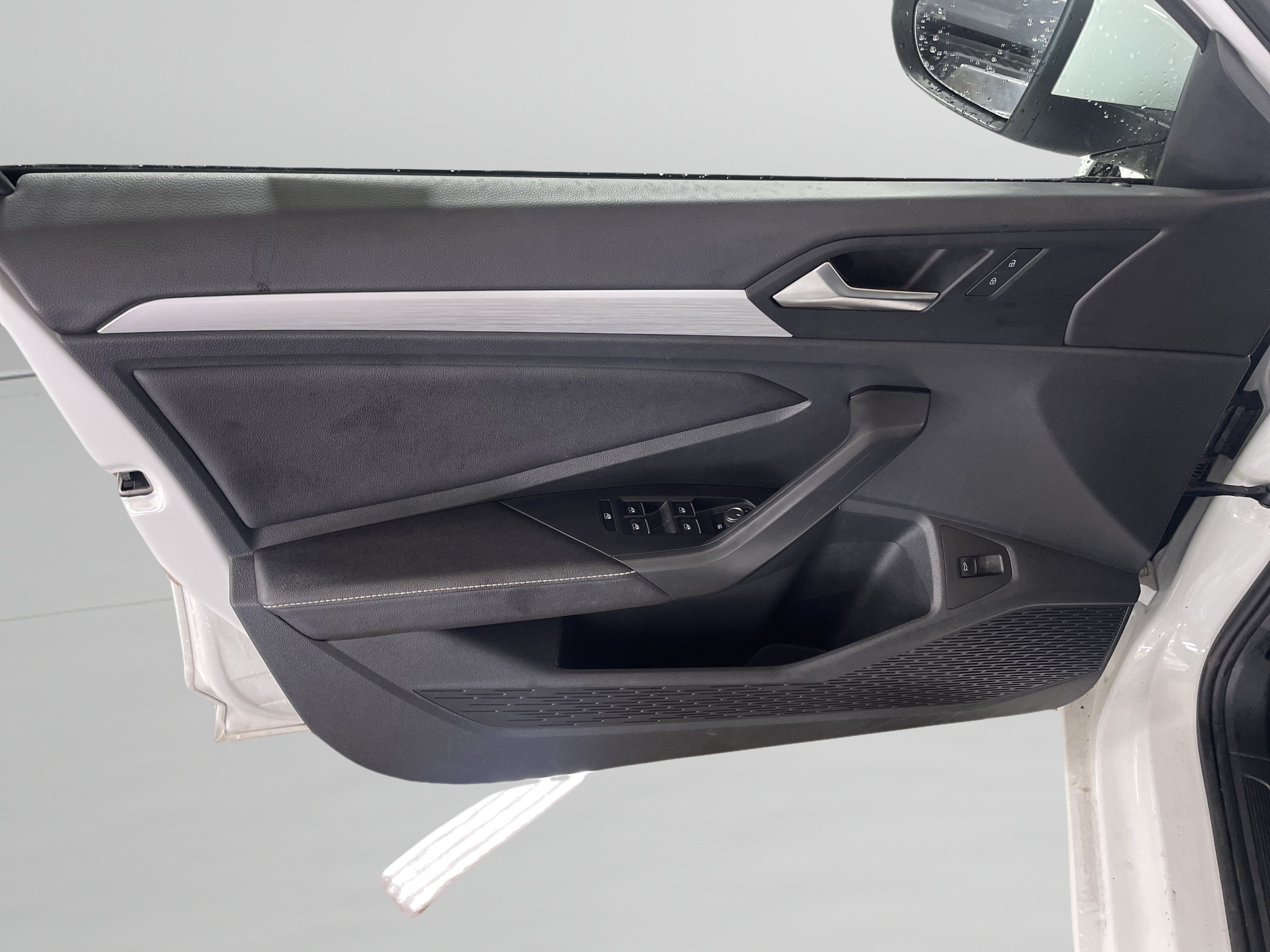 Used 2025 Volkswagen Jetta S FWD image 12