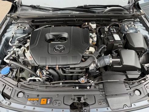 Used 2023 MAZDA MAZDA3 s FWD image 4