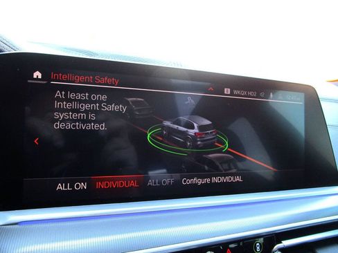 Used 2020 BMW X5 M50i w/ Premium Package image 27