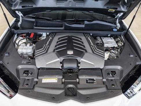 Used 2024 Lamborghini Urus Performante image 10