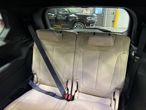 New 2025 Jeep Grand Cherokee L Limited w/ Trailer Tow Package image 9