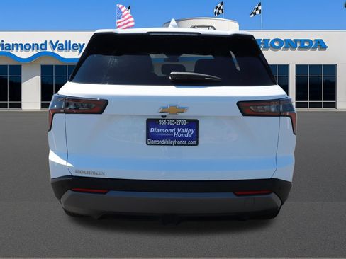Used 2026 Chevrolet Equinox LT FWD image 5