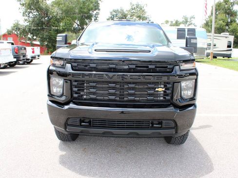 Used 2020 Chevrolet Silverado 2500 Custom w/ Custom Value Package AWD/4WD image 2