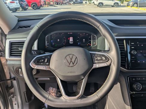 Certified 2023 Volkswagen Atlas SE w/ Panoramic Sunroof Package FWD image 28