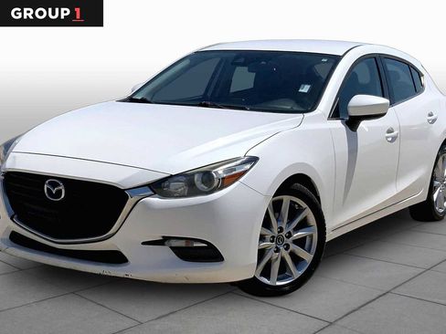 Used 2017 MAZDA MAZDA3 Touring FWD image 1