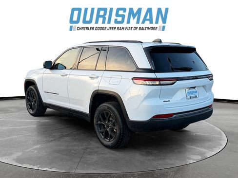 New 2026 Jeep Grand Cherokee Altitude AWD/4WD image 4