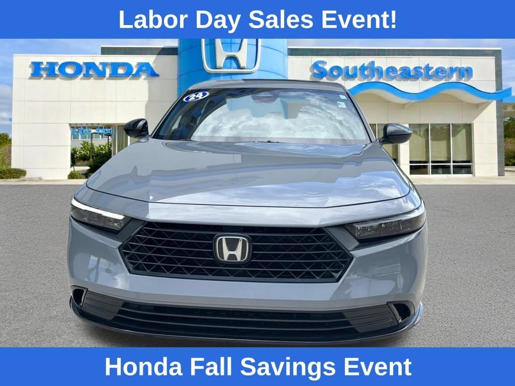Used 2024 Honda Accord Sport image 2