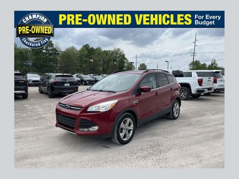 Used 2016 Ford Escape SE w/ Equipment Group 201A AWD/4WD image 1