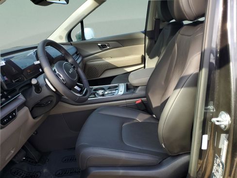 New 2026 Kia Carnival EX image 19