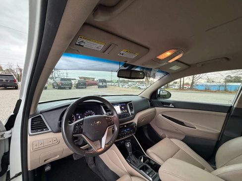 Used 2018 Hyundai Tucson Limited FWD image 25