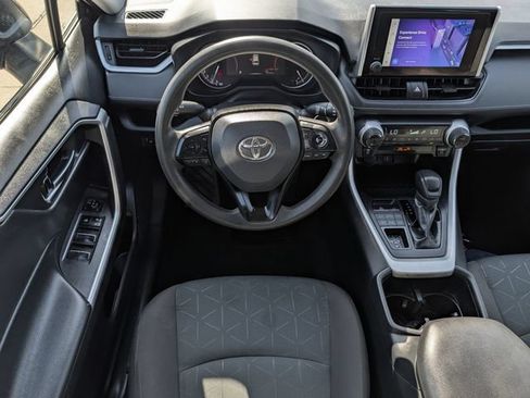 Used 2024 Toyota RAV4 XLE AWD/4WD image 12