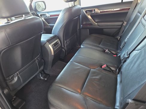 Used 2016 Lexus GX 460 w/ Premium Package AWD/4WD image 14