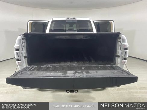 Used 2022 RAM 2500 Laramie w/ Body Color Bumper Group AWD/4WD image 13