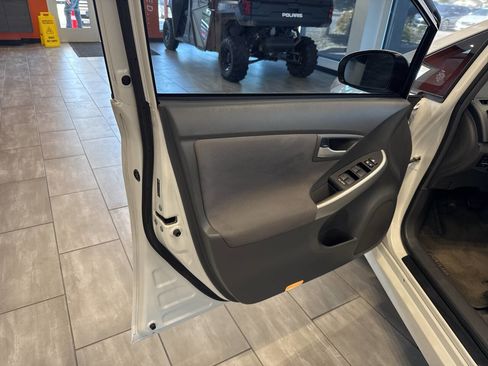 Used 2011 Toyota Prius Two image 16