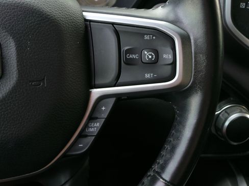 Used 2021 RAM 1500 Big Horn AWD/4WD image 34