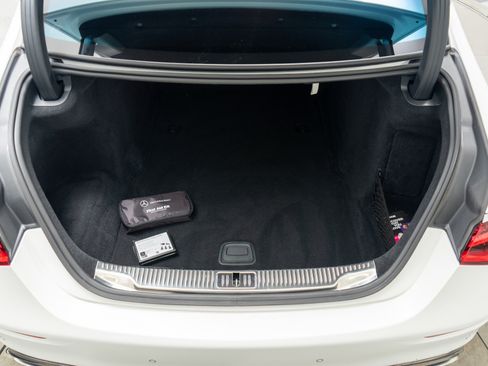 Used 2025 Mercedes-Benz S 580 4MATIC Sedan image 19