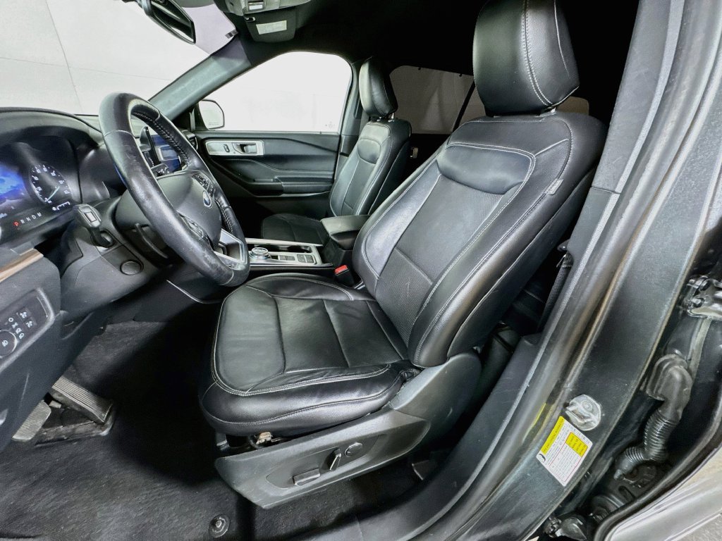 Used 2020 Ford Explorer Limited RWD image 25