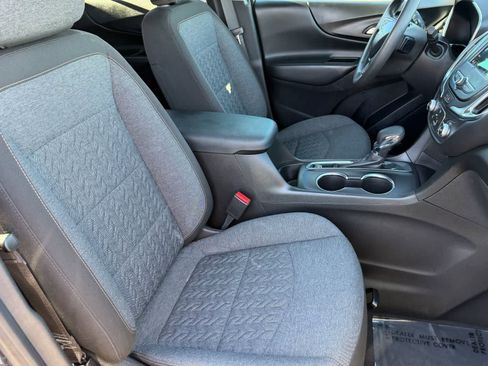 Used 2022 Chevrolet Equinox LT image 11