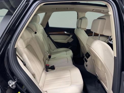 Certified 2023 Audi Q5 2.0T Premium w/ Convenience Package AWD/4WD image 27