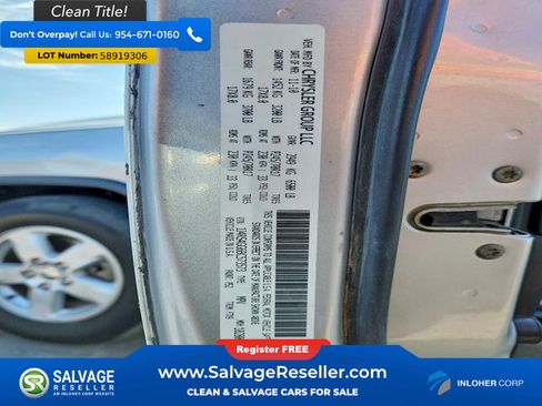 Used 2011 Jeep Grand Cherokee Laredo RWD image 16