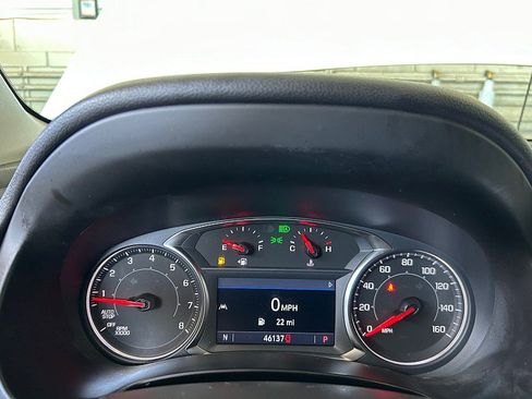 Used 2024 GMC Terrain SLT AWD/4WD image 22