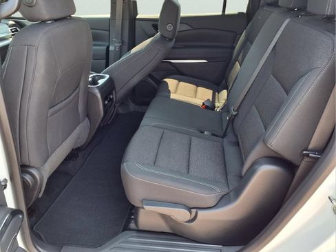 Used 2024 Chevrolet Traverse LS FWD image 22