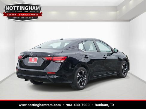 Used 2024 Nissan Sentra SV FWD image 4