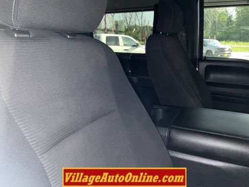Used 2017 Ford F150 XLT w/ Equipment Group 302A Luxury AWD/4WD image 26