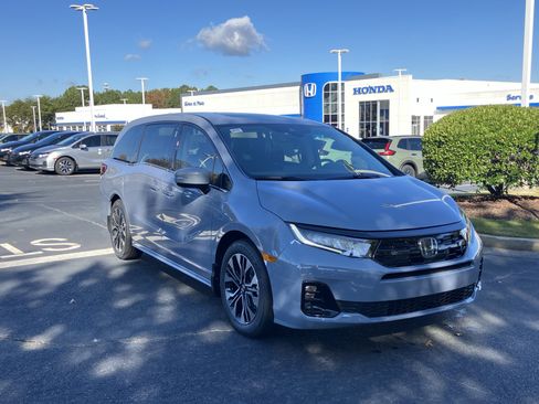 New 2026 Honda Odyssey Elite image 2