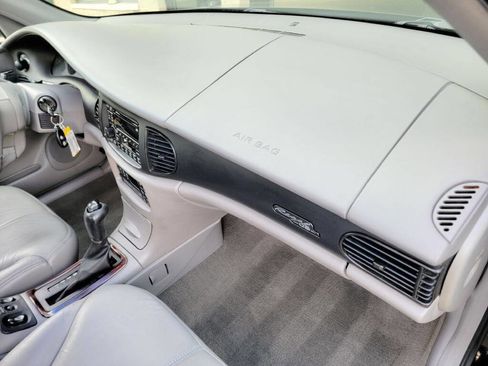 Used 2000 Buick Regal GS w/ Luxury Pkg FWD image 34