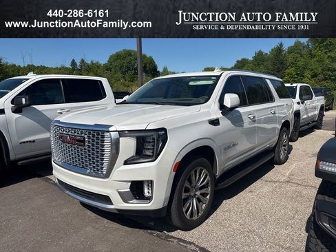 Used 2023 GMC Yukon XL Denali w/ Advanced Technology Package AWD/4WD image 1