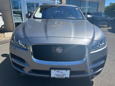 Used 2020 Jaguar F-PACE Prestige image 9