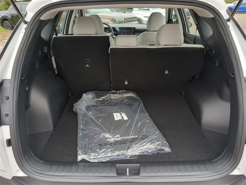 New 2025 Hyundai Tucson SE image 13